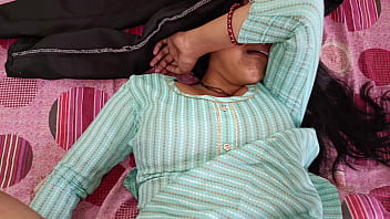 Priya experiences her first painful encounter with stepmother in explicit Hindi audio